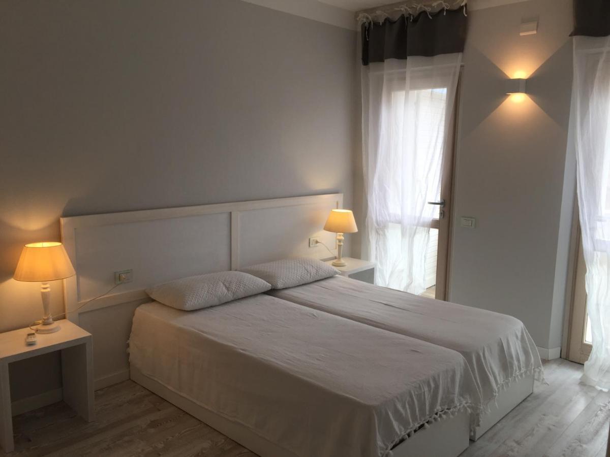 La Sciumara Resort Palau Εξωτερικό φωτογραφία